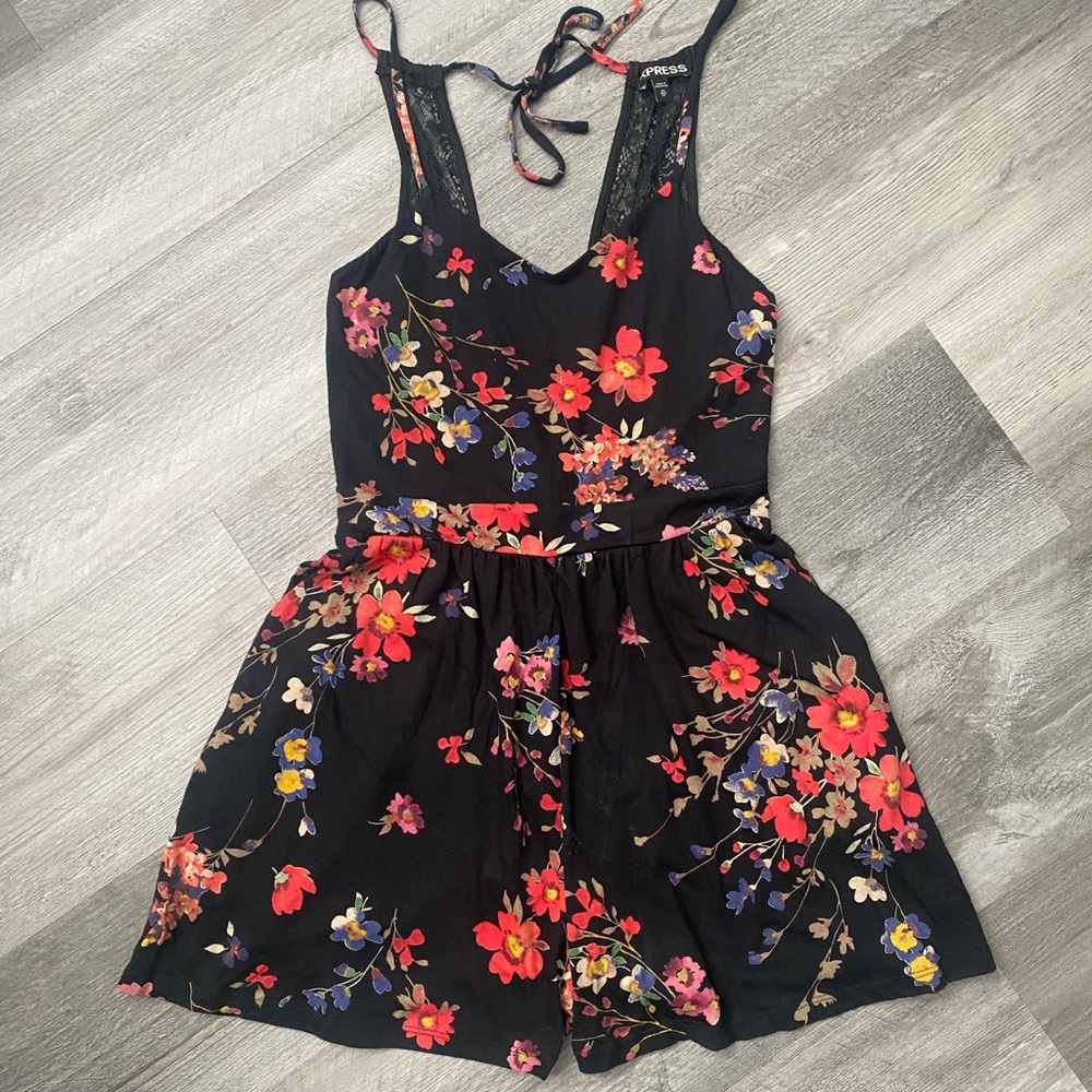 EXPRESS FLORAL ROMPER